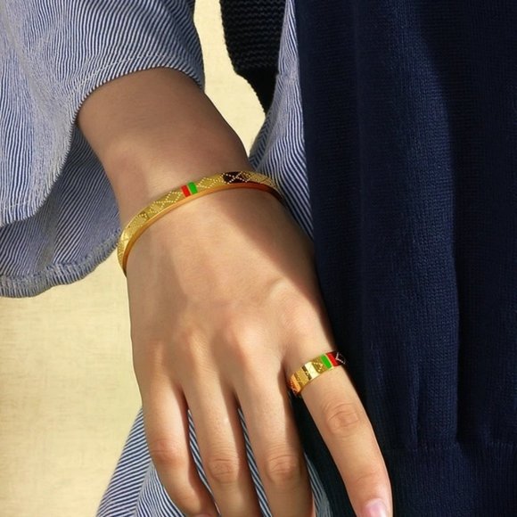 18K Gold Plated Luxury High Quality Bracelet - Picture 2 of 9